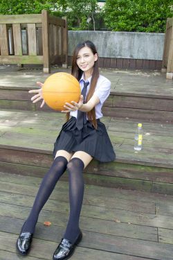 美女翘臀白浆直流视频
